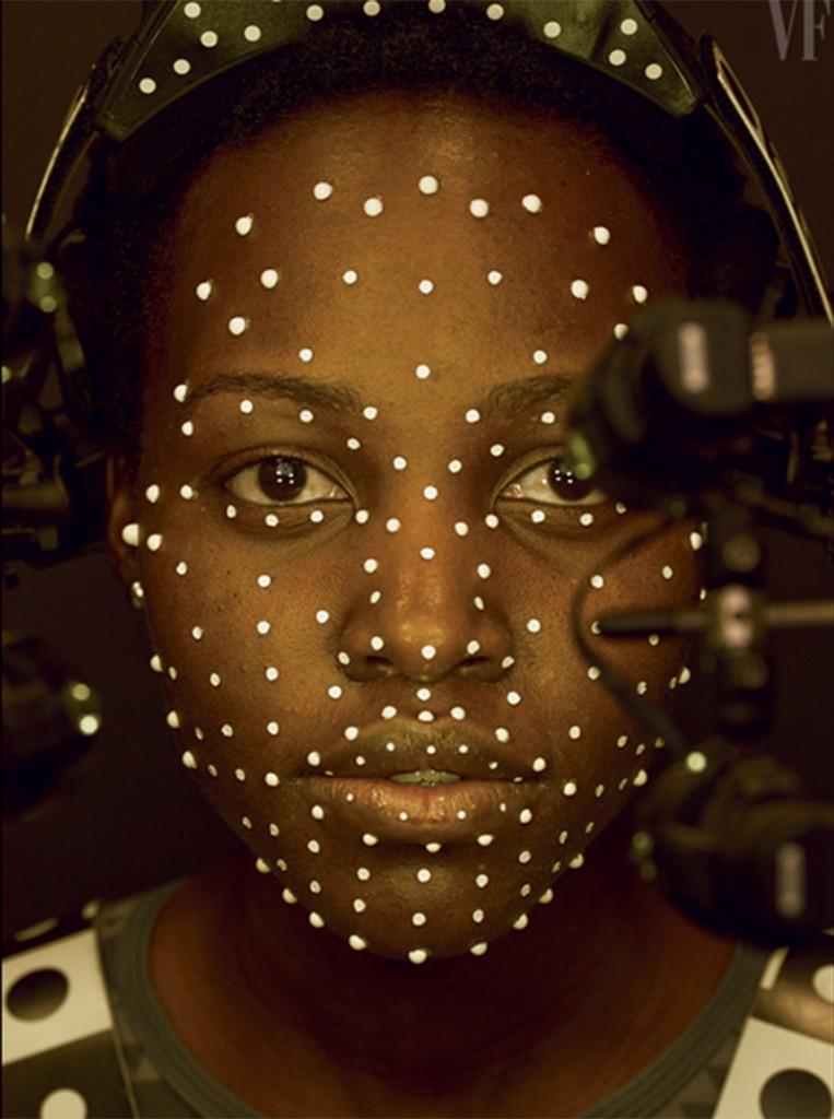 A atriz Lupita Nyong com pontos de detecção para a formação digital de sua personagem Maz Kanata| Foto: Annie Leibovitz/Vanity Fair 