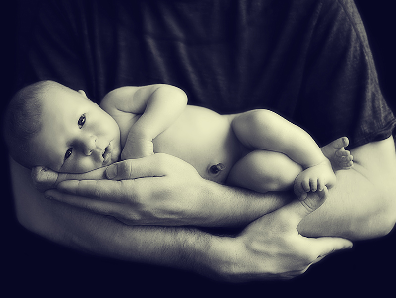 Fotografia final de newborn com retoque realizado por Altair Hoppe.