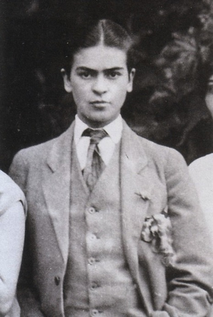 Frida Kahlo com 16 anos em 1924