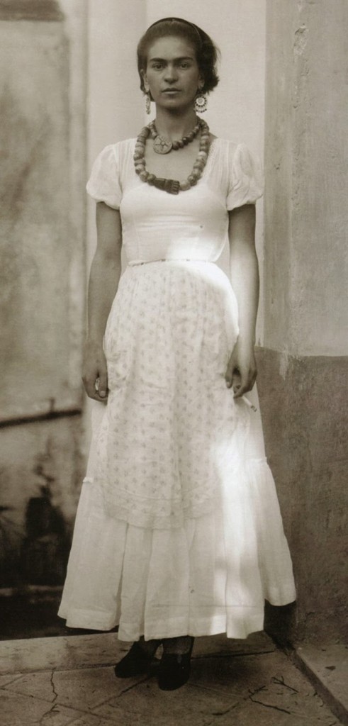 Frida Kahlo com 21 anos em 1929