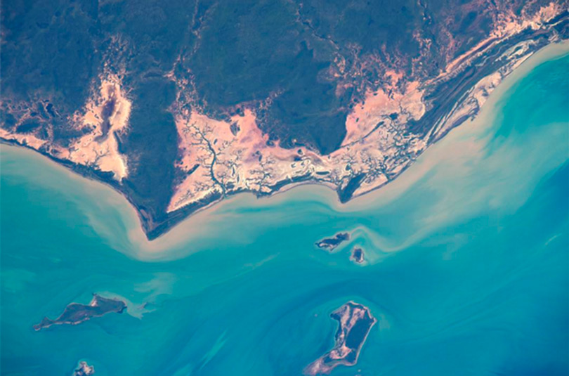 Foto do astronauta Jeff Willians atualmente a bordo da Estação Espacial Internacional