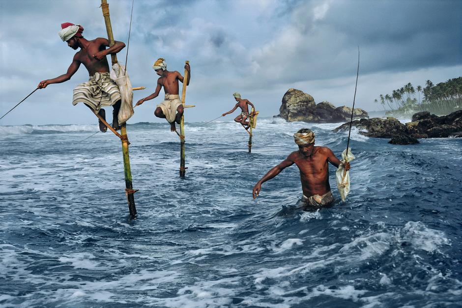 SRI LANKA. South Coast. Weligama. 1995. Fishermen.