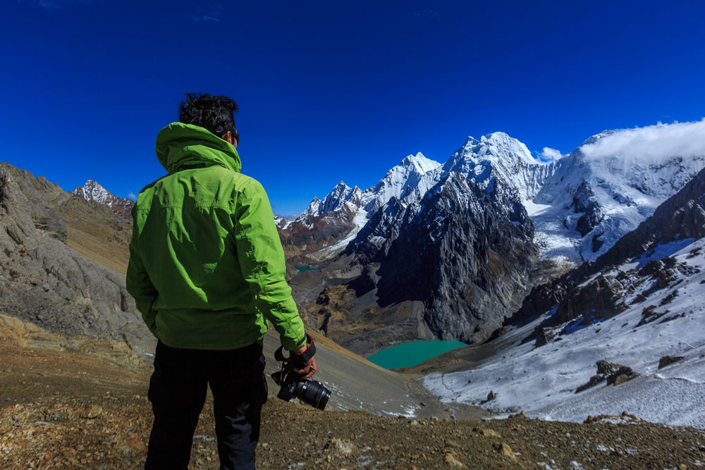 O fotógrafo Edson Vandeira em Huayhuash, no Peru