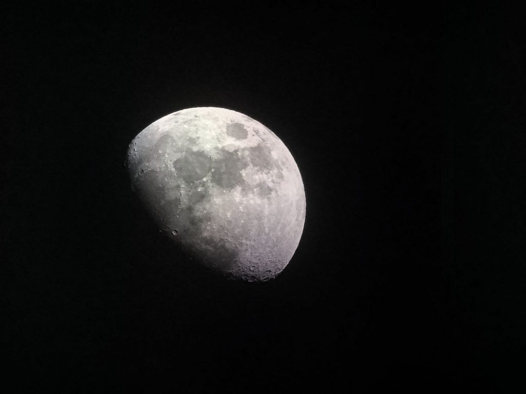 Como tirar foto da lua com celular