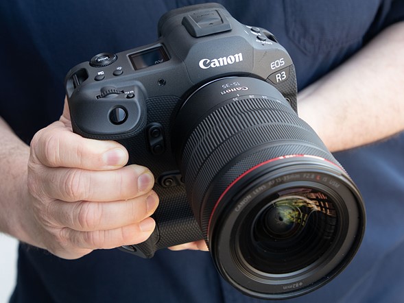 Fotógrafos podem esperar mais de 6 meses para receber uma Canon EOS R3