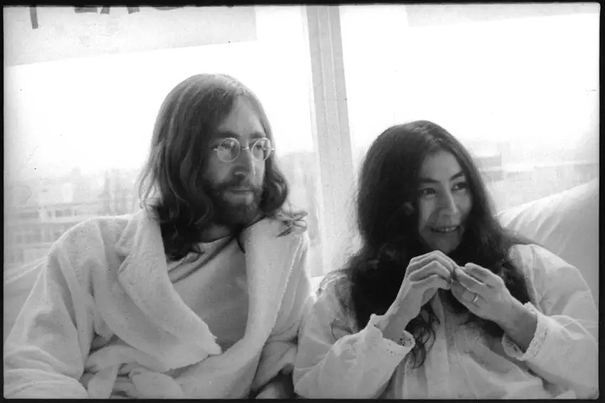 Fotos inéditas de John Lennon e Yoko