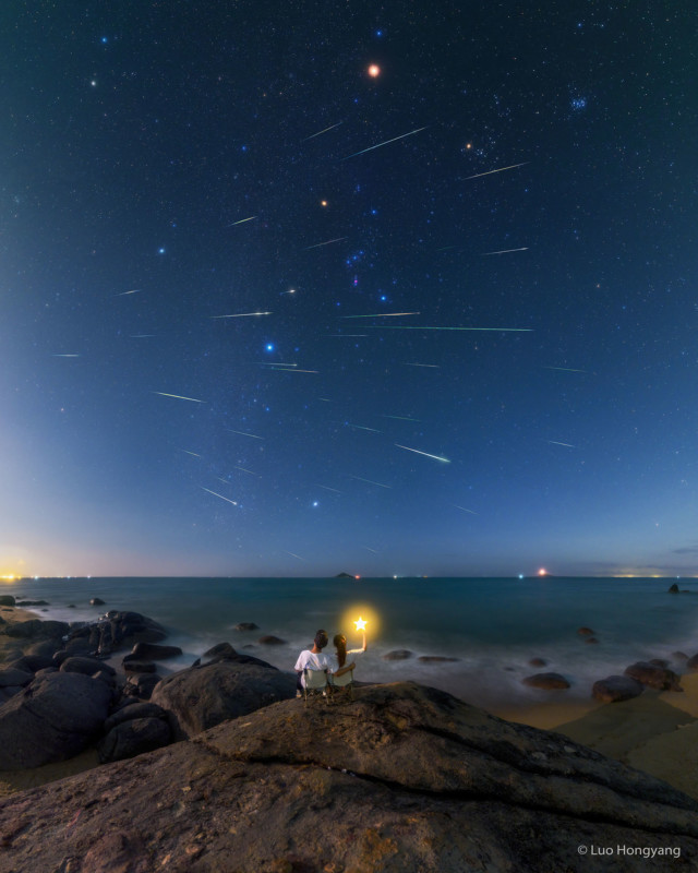 Fotógrafo captura imagem espetacular de chuva de meteoros